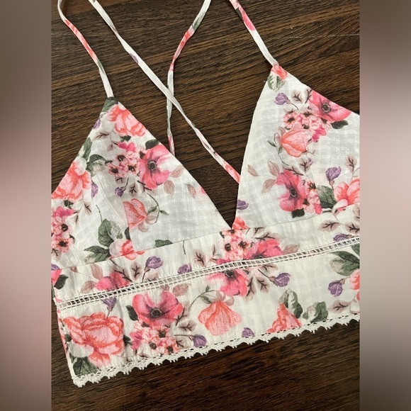 Zara Tops - Zara Floral Crop Top V Neck Crosses In Back